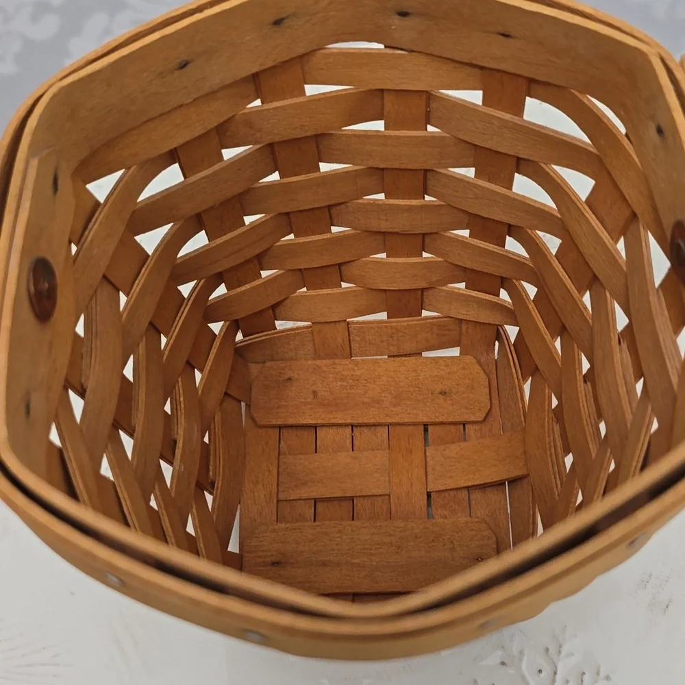 Longaberger 2001 handwoven